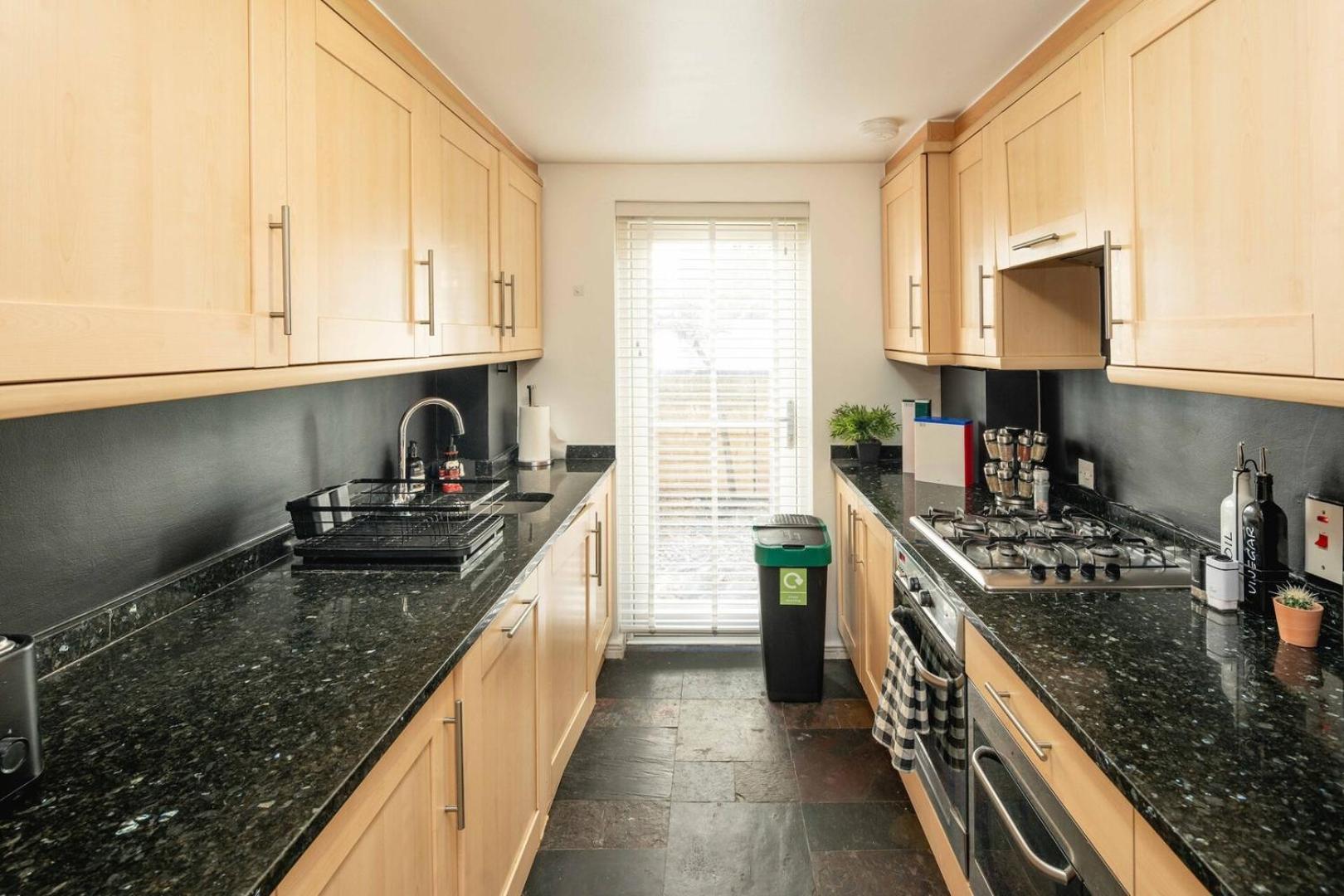 Serene Garden Flat - Steps From Tower Bridge Apartamento